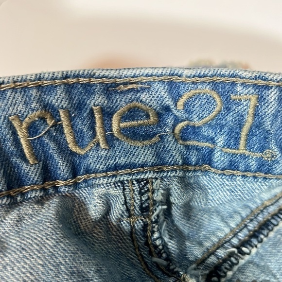 Rue 21 Distressed Denim Shorts - Picture 9 of 10
